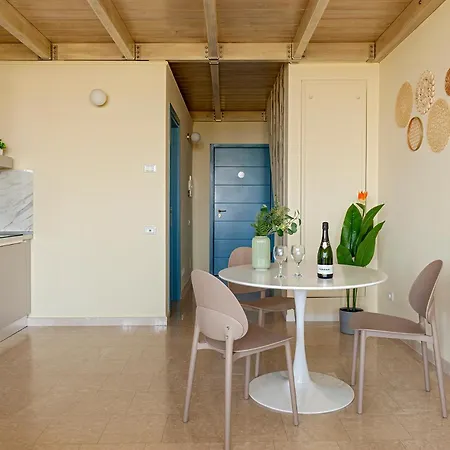 Homiday -gioiello Vista Mare- Parcheggio Privato شقة